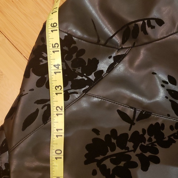 Faux leather motorcycle jacket - Picture 11 of 16